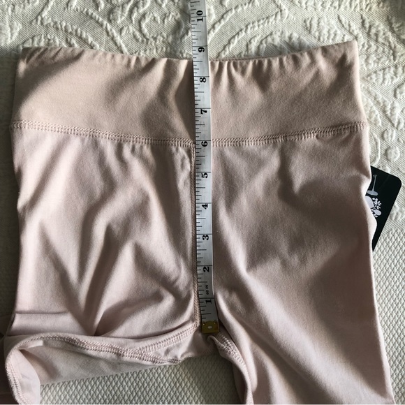 NWT Roots Kids Essential Leggings in Hushed Violet - size small (5-6 Years) - Picture 11 of 16